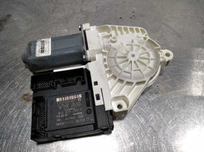 MOTOR ELEVALUNAS DELANTERO IZQUIERDO VOLKSWAGEN PASSAT CC (357) Básico