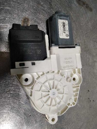 MOTOR ELEVALUNAS TRASERO DERECHO VOLKSWAGEN PASSAT CC (357) Básico