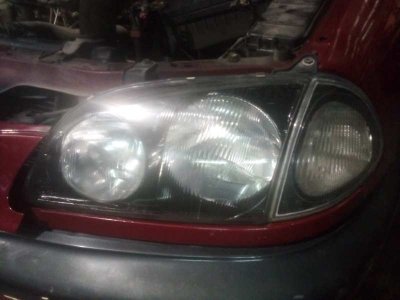 FARO IZQUIERDO TOYOTA AVENSIS BERLINA (T 22) 2.0 TD Luna (4-ptas.)