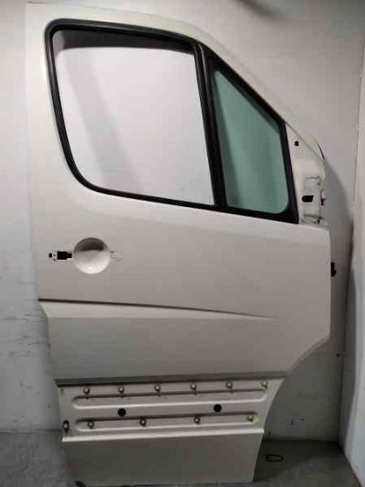 PUERTA DELANTERA DERECHA VOLKSWAGEN CRAFTER CAJA CERRADA Caja cerrada 35, batalla larga con techo alto