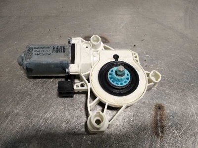 MOTOR ELEVALUNAS TRASERO IZQUIERDO de MERCEDES CLA 180 