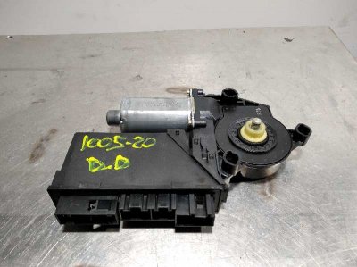 MOTOR ELEVALUNAS DELANTERO DERECHO AUDI A4 BERLINA (8E) 1.9 TDI (96kW)