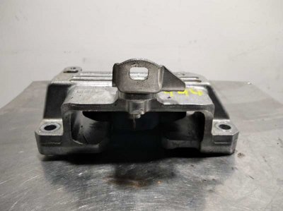 SOPORTE MOTOR MERCEDES-BENZ CLA 180 *