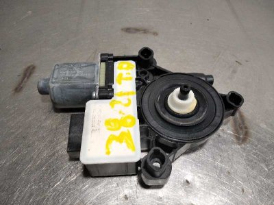 MOTOR ELEVALUNAS TRASERO DERECHO VOLKSWAGEN GOLF VII LIM. (BQ1) Advance