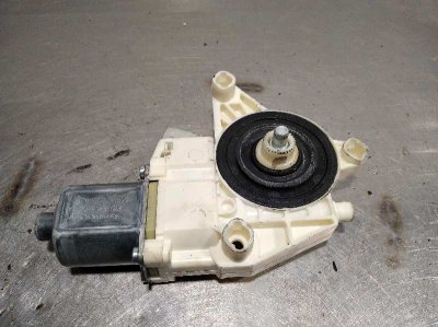 MOTOR ELEVALUNAS TRASERO IZQUIERDO de 220 CDI BlueEfficiency (212.002) 