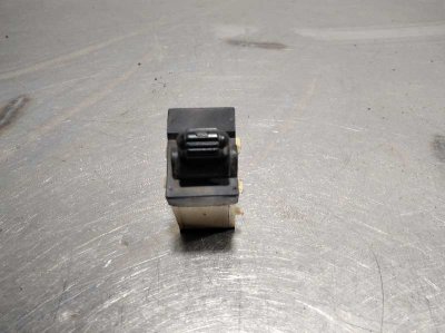 MANDO ELEVALUNAS TRASERO IZQUIERDO de 2.8 CRD Extreme 