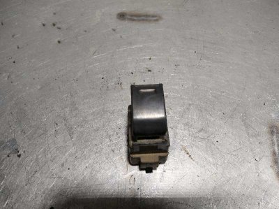 MANDO ELEVALUNAS DELANTERO DERECHO de 2.4 D (LN5_, LN85, LN90) 