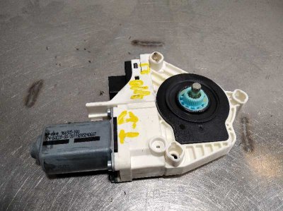 MOTOR ELEVALUNAS TRASERO DERECHO