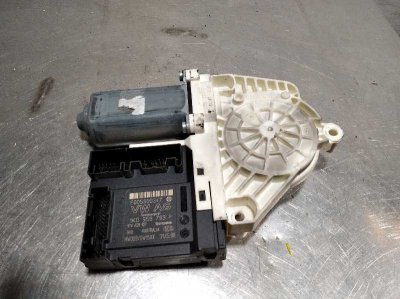 MOTOR ELEVALUNAS DELANTERO IZQUIERDO VOLKSWAGEN PASSAT CC (357) Básico BlueTDI