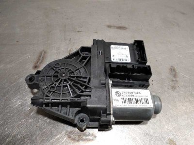 MOTOR ELEVALUNAS DELANTERO DERECHO VOLKSWAGEN GOLF VI (5K1) Advance Bluemotion