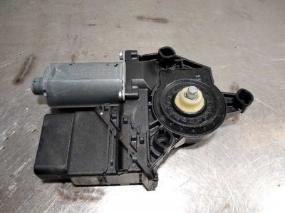 MOTOR ELEVALUNAS TRASERO IZQUIERDO VOLKSWAGEN GOLF VI (5K1) Advance Bluemotion