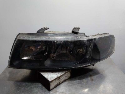 FARO IZQUIERDO SEAT LEON (1M1) Signo