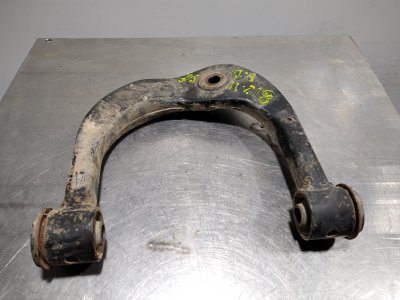 BRAZO SUSPENSION SUPERIOR DELANTERO DERECHO