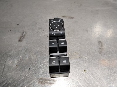 MANDO ELEVALUNAS DELANTERO IZQUIERDO  de Active 