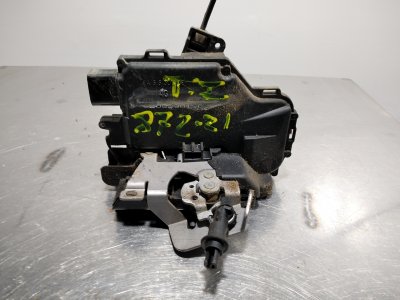 CERRADURA PUERTA TRASERA IZQUIERDA  AUDI A4 BERLINA (8E) 2.5 TDI (114kW)