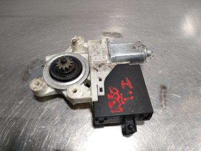 MOTOR ELEVALUNAS TRASERO IZQUIERDO de 2.0 D Momentum 