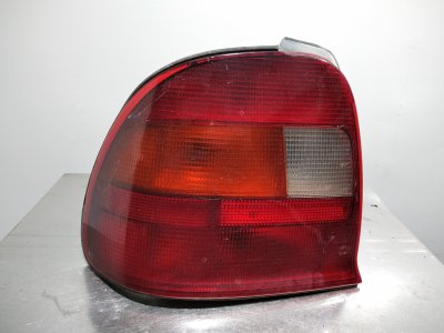 PILOTO TRASERO IZQUIERDO MG SERIE 600 (RH) 620 SDi