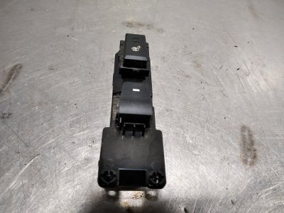 mando-elevalunas-delantero-derecho de Essence BlueDrive 2WD 