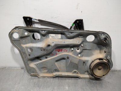 ELEVALUNAS DELANTERO IZQUIERDO VOLKSWAGEN GOLF IV BERLINA (1J1) Básico