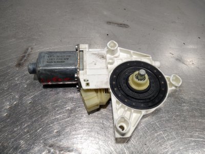 MOTOR ELEVALUNAS DELANTERO DERECHO