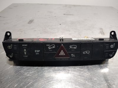 boton-emergencia de 420 CDI 4M Edition 10 