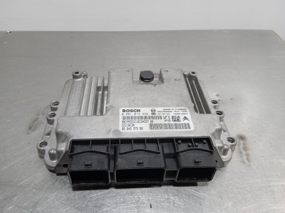 CENTRALITA MOTOR UCE de SX (E) 
