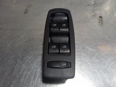 MANDO ELEVALUNAS DELANTERO IZQUIERDO  de Dynamique 