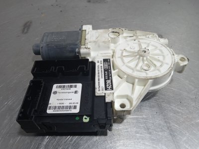 MOTOR ELEVALUNAS DELANTERO DERECHO