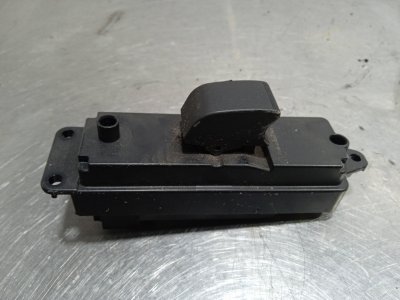 mando-elevalunas-trasero-derecho de 2.0 CRTD 140cv Active (4-ptas.) 