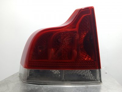 PILOTO TRASERO IZQUIERDO VOLVO S60 BERLINA 2.4 Diesel CAT