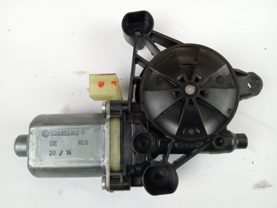 MOTOR ELEVALUNAS DELANTERO DERECHO de  