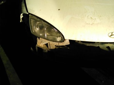 FARO DERECHO HYUNDAI COUPE (RD) 1.6 FX
