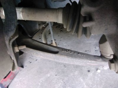 BRAZO SUSPENSION INFERIOR DELANTERO IZQUIERDO CITROËN C4 BERLINA 1.6 HDi CAT (9HY / DV6TED4)