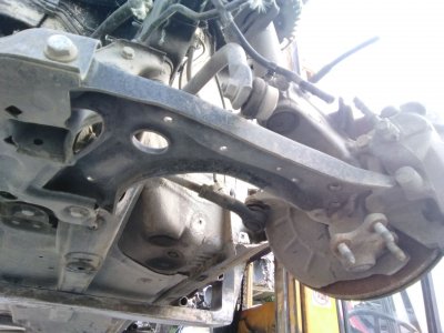 BRAZO SUSPENSION INFERIOR DELANTERO IZQUIERDO SEAT IBIZA ST (6J8) Style