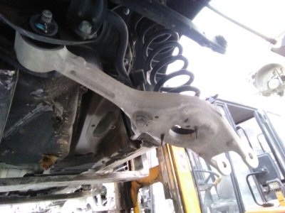 BRAZO SUSPENSION INFERIOR TRASERO DERECHO HYUNDAI I40 Style