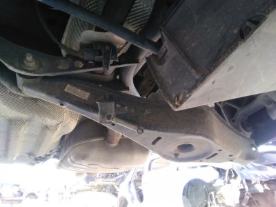 BRAZO SUSPENSION INFERIOR TRASERO IZQUIERDO VOLKSWAGEN PASSAT CC (357) Básico BlueTDI