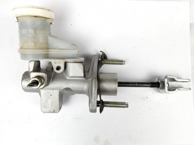 BOMBA EMBRAGUE de Cabina doble Invite 4x4 