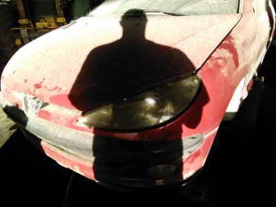 FARO IZQUIERDO PEUGEOT 206 BERLINA 1.9 Diesel