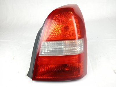 PILOTO TRASERO DERECHO NISSAN PRIMERA BERLINA (P12) 2.2 16V Turbodiesel CAT