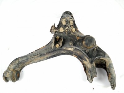 BRAZO SUSPENSION INFERIOR DELANTERO DERECHO