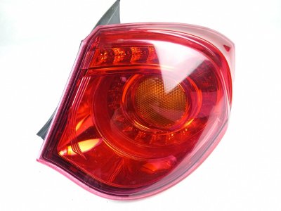 PILOTO TRASERO DERECHO