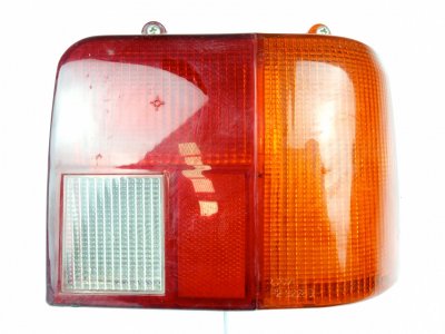 PILOTO TRASERO DERECHO PEUGEOT 205 BERLINA P1Y