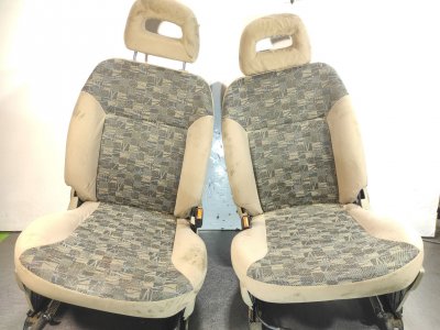 JUEGO ASIENTOS COMPLETO NISSAN TERRANO/TERRANO.II (R20) Comfort