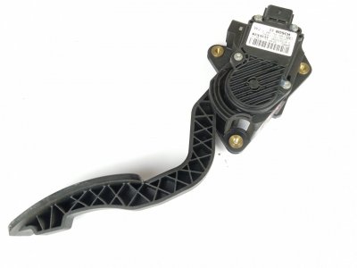 POTENCIOMETRO PEDAL RENAULT LAGUNA III *