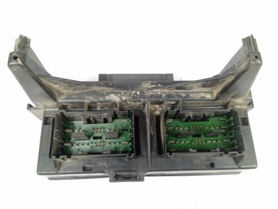 CAJA RELES / FUSIBLES de 3.0 CRD CAT 