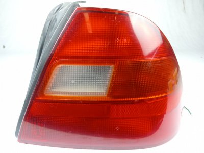 PILOTO TRASERO DERECHO HONDA CIVIC BERLINA (EG/EH) 1.5 CAT