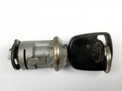 CONMUTADOR DE ARRANQUE FORD FIESTA BERLINA (DX) 1.3 CAT