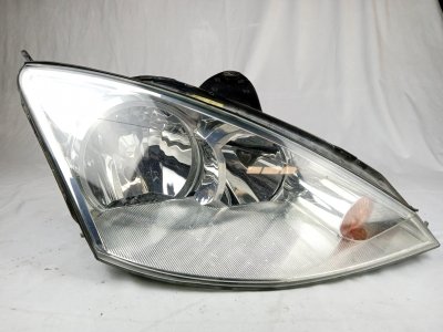 FARO DERECHO FORD Focus Berlina (CAK) Ambiente