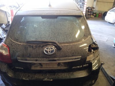 PORTON TRASERO TOYOTA AURIS *