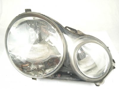 FARO DERECHO VOLKSWAGEN POLO (9N1) Highline